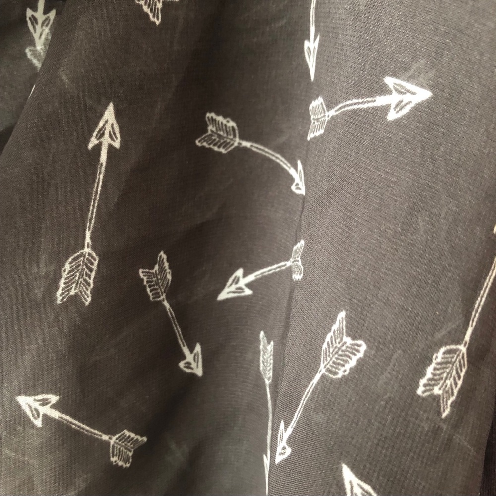 BCBG After Dark Arrow Blouse. - Picture 2 of 5